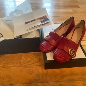 Only worn once!!!! Like brand new ! Size 35 1/2 .